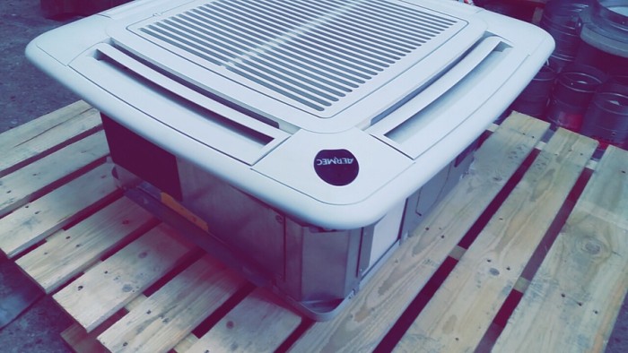 Кассетный фанкойл до 5 кВт Aermec FCL 62 VL