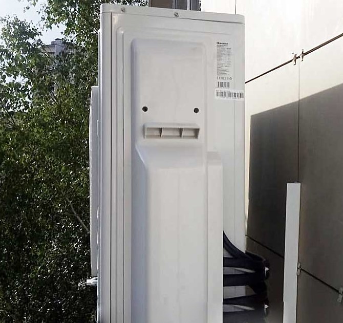 Внешний блок мульти сплит-системы на 4 комнаты Hisense Free Match AMW4-27U4RJC